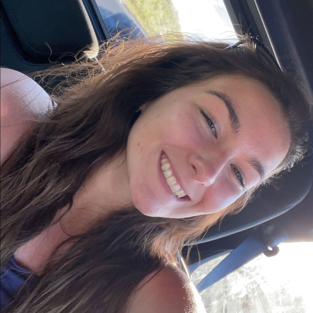 Meet your Posher, Emily